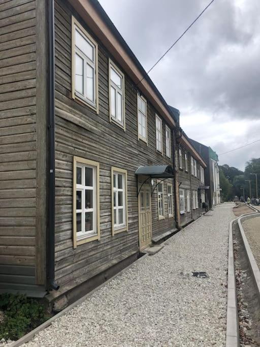 Cozy Apartment Near The City Center Tartu Exterior foto
